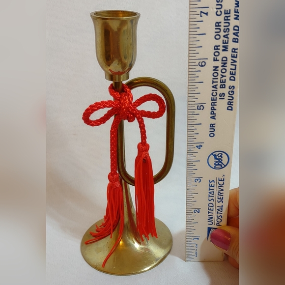 Vintage Brass Bugle Horn Design Candle Holder - Picture 2 of 5